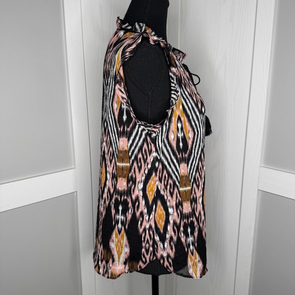 Cupcakes and Cashmere Ikat Tassel Blouse Size Small NWOT Sleeveless Boho Tribal - Picture 6 of 7